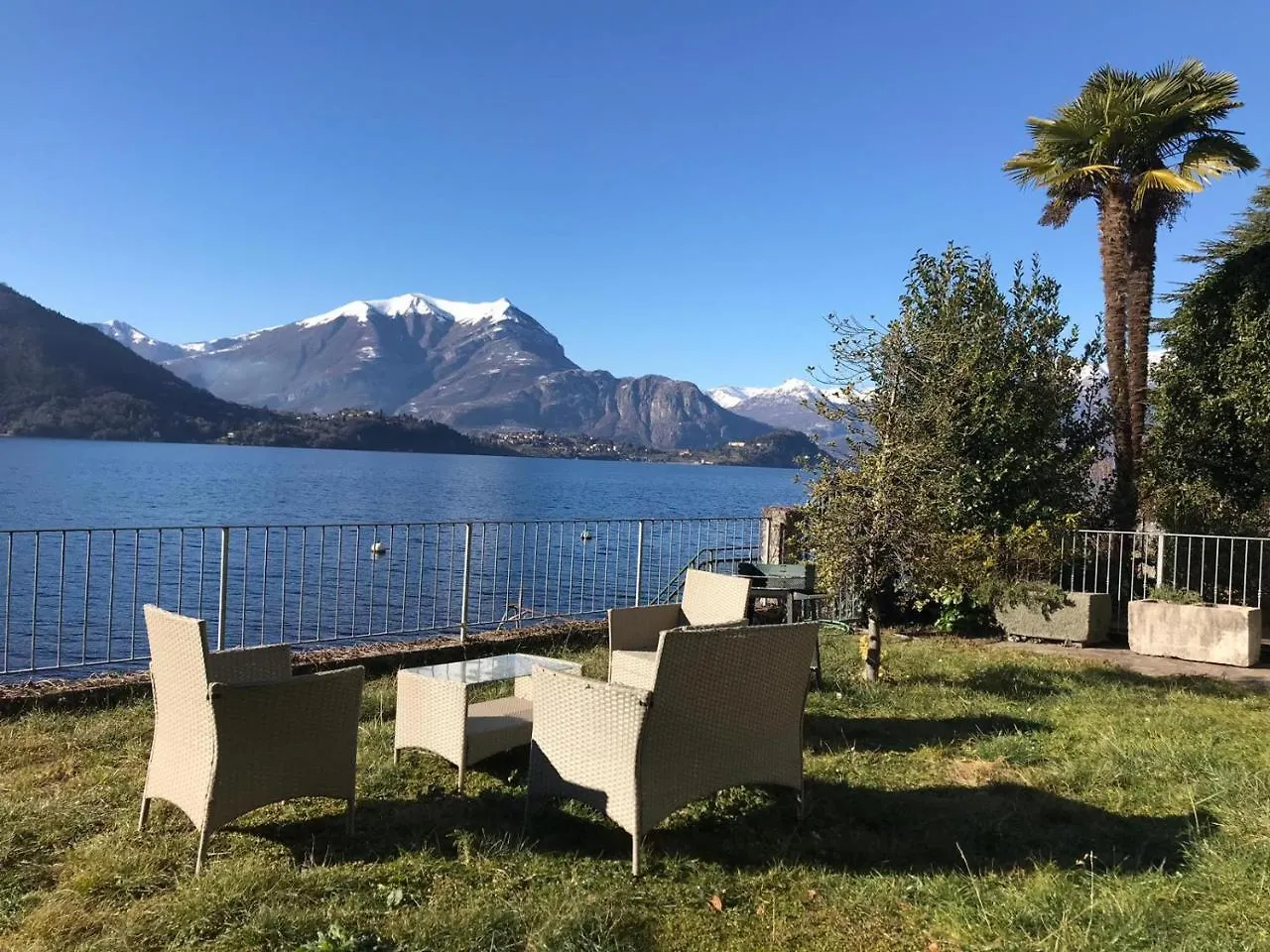 The Garden On The Lake contacts