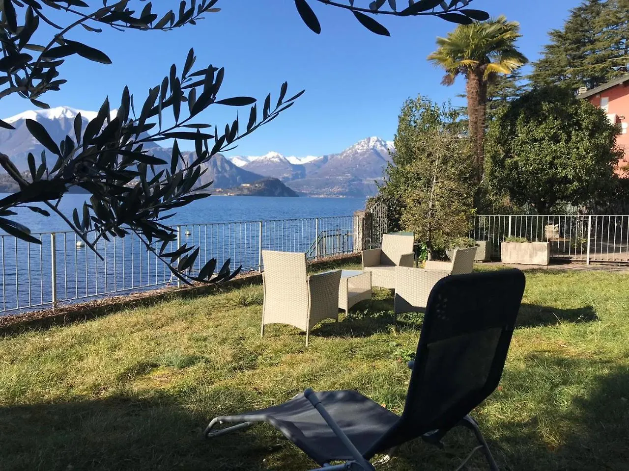 The Garden On The Lake Lierna
